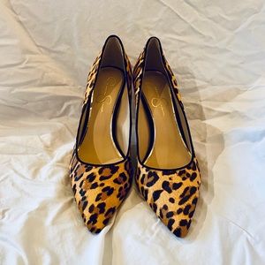 Jessica Simpson Leopard Print Pumps Size 9